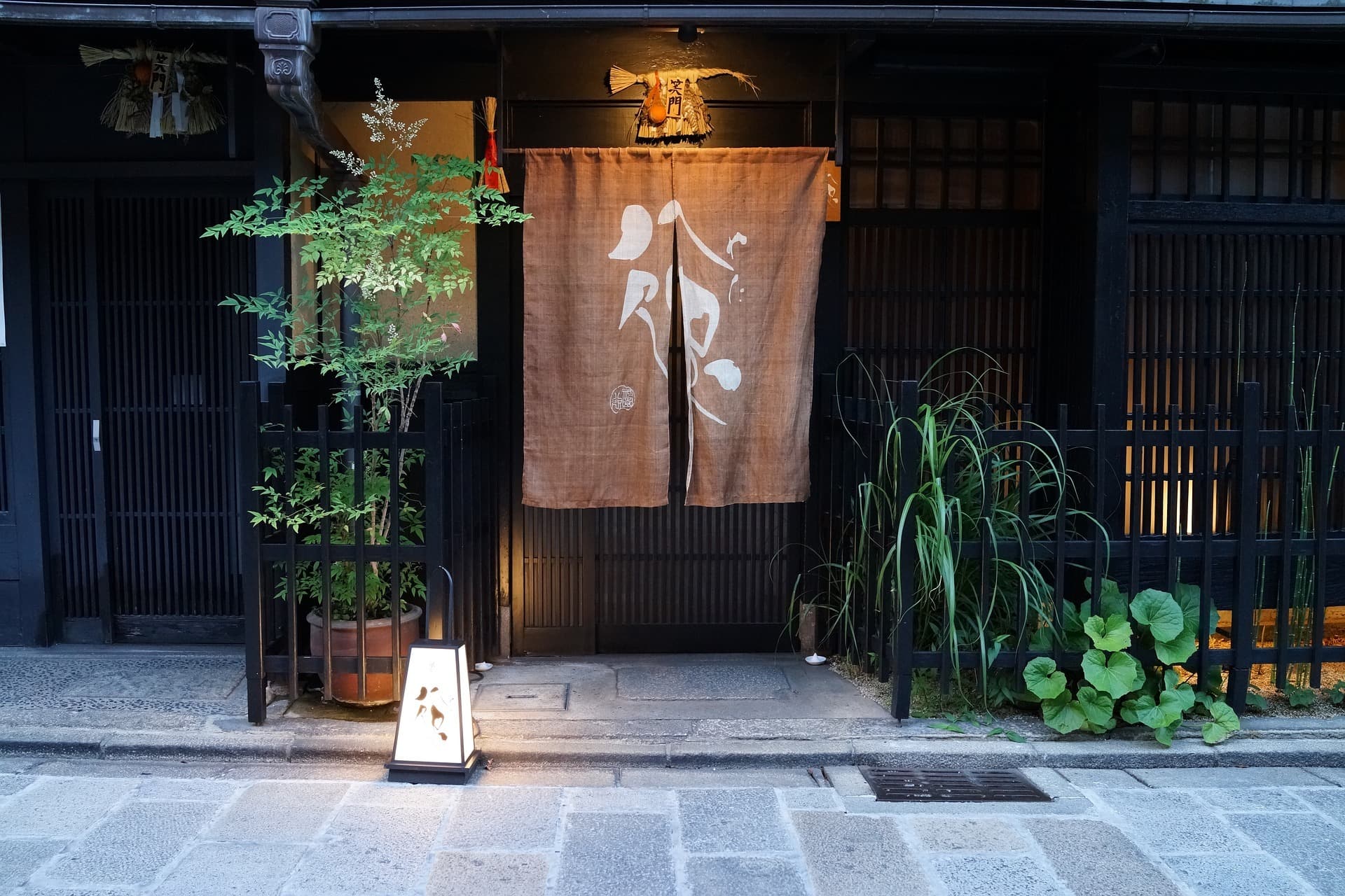 Preparing Your Trip to Japan... The (Good) Japanese Restaurants in Paris